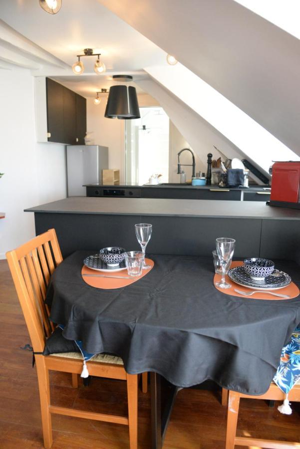 Martyrs Appartement Parijs Buitenkant foto